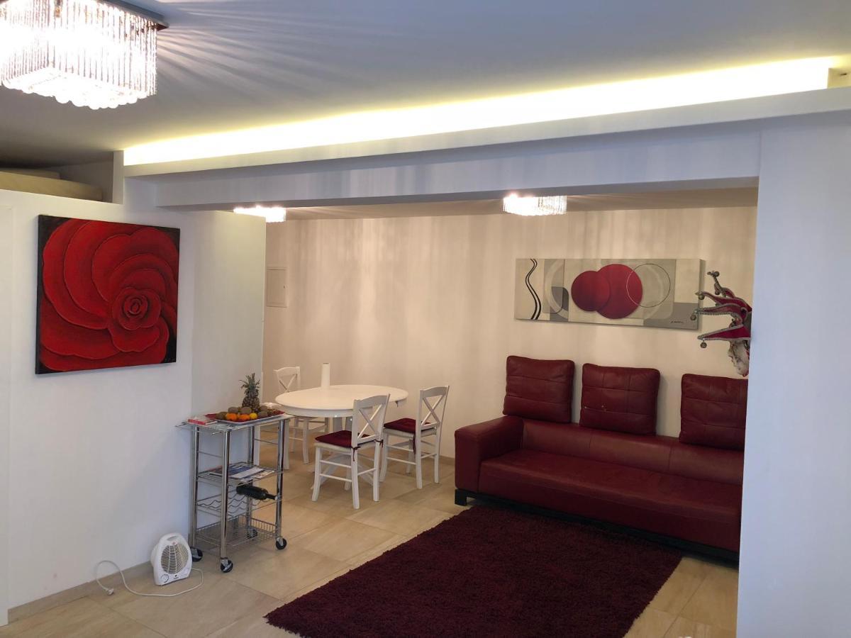 Guest House Valerija Ičići Eksteriør billede